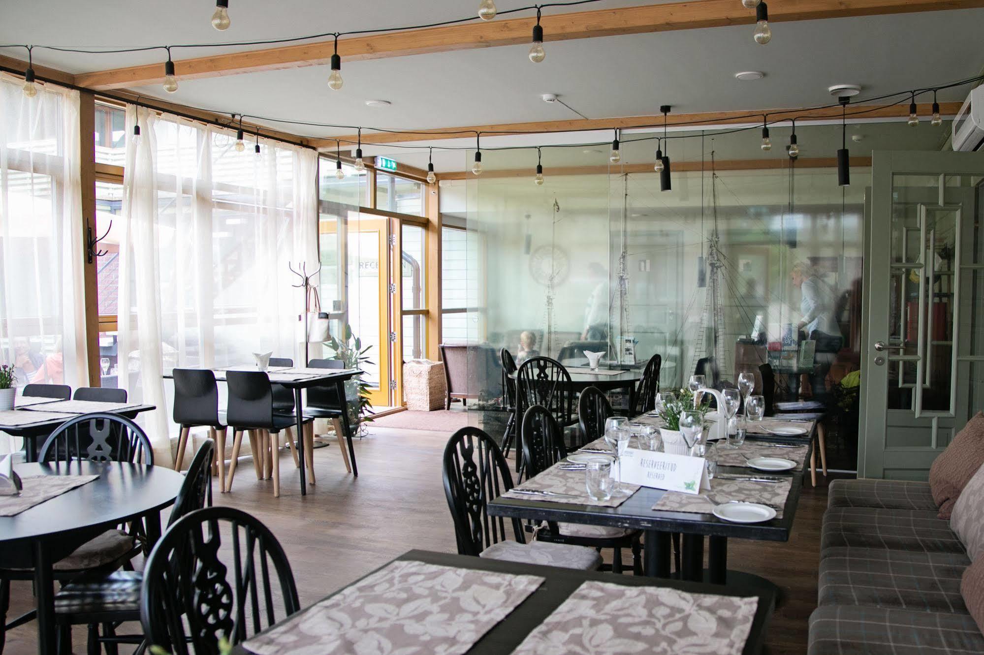 Kurgo Villa Hotel Hotell 3*